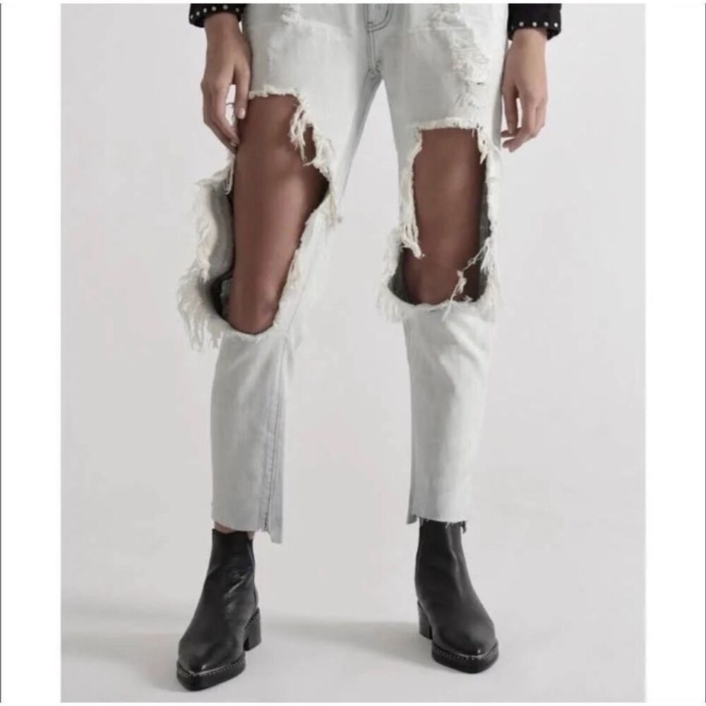 One Teaspoon High Waist Awesome Baggy Distressed Light Blue‎ Jeans Size 26